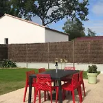Maison De Charme Renovee Avec Piscine, Et Proximite Des Plages Vendeennes - Fr-1-426-464 La Garnache