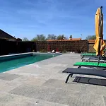 Maison De Charme Renovee Avec Piscine, Et Proximite Des Plages Vendeennes - Fr-1-426-464