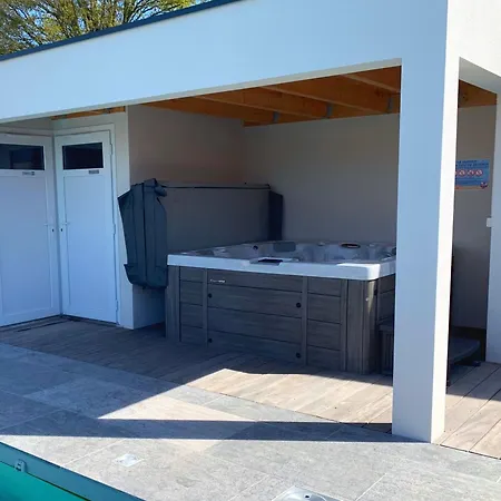 Maison De Charme Renovee Avec Piscine, Et Proximite Des Plages Vendeennes - Fr-1-426-464 La Garnache