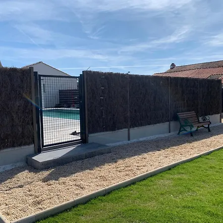 Maison De Charme Renovee Avec Piscine, Et Proximite Des Plages Vendeennes - Fr-1-426-464 *