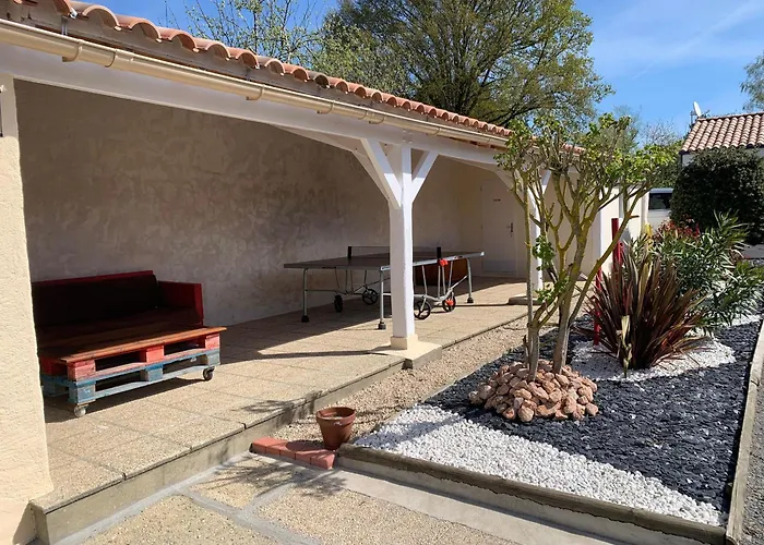 Maison De Charme Renovee Avec Piscine, Et Proximite Des Plages Vendeennes - Fr-1-426-464 Vakantiehuis *