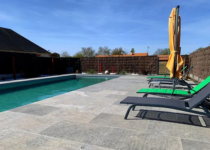 Maison De Charme Renovee Avec Piscine, Et Proximite Des Plages Vendeennes - Fr-1-426-464