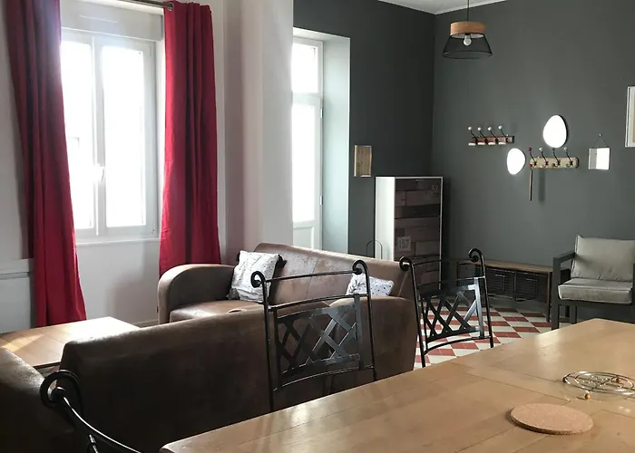 Maison De Charme Renovee Avec Piscine, Et Proximite Des Plages Vendeennes - Fr-1-426-464 *