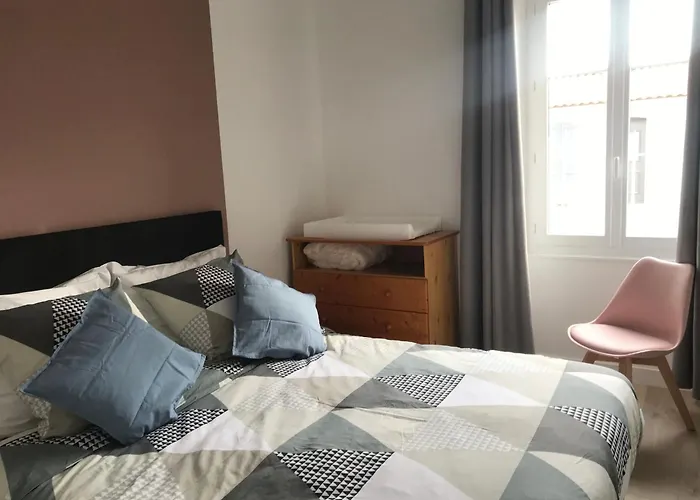 Vakantiehuis Maison De Charme Renovee Avec Piscine, Et Proximite Des Plages Vendeennes - Fr-1-426-464